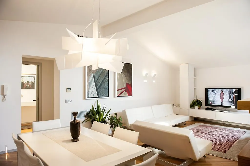 Loft In Master Palace Katánie 0*,